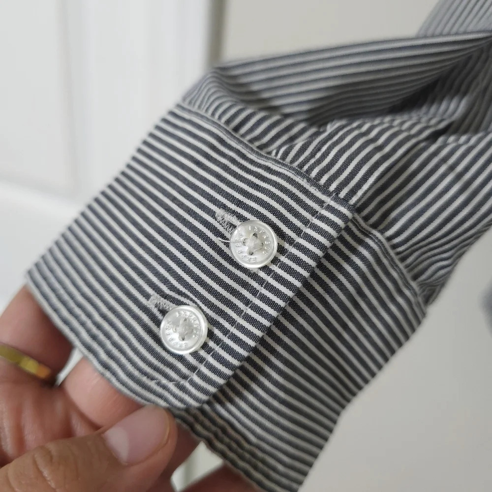 ✨️4/$20. Original Essential Shirt, Button Down Career Wear, Fitted Pin Stripe, M - Picture 9 of 15